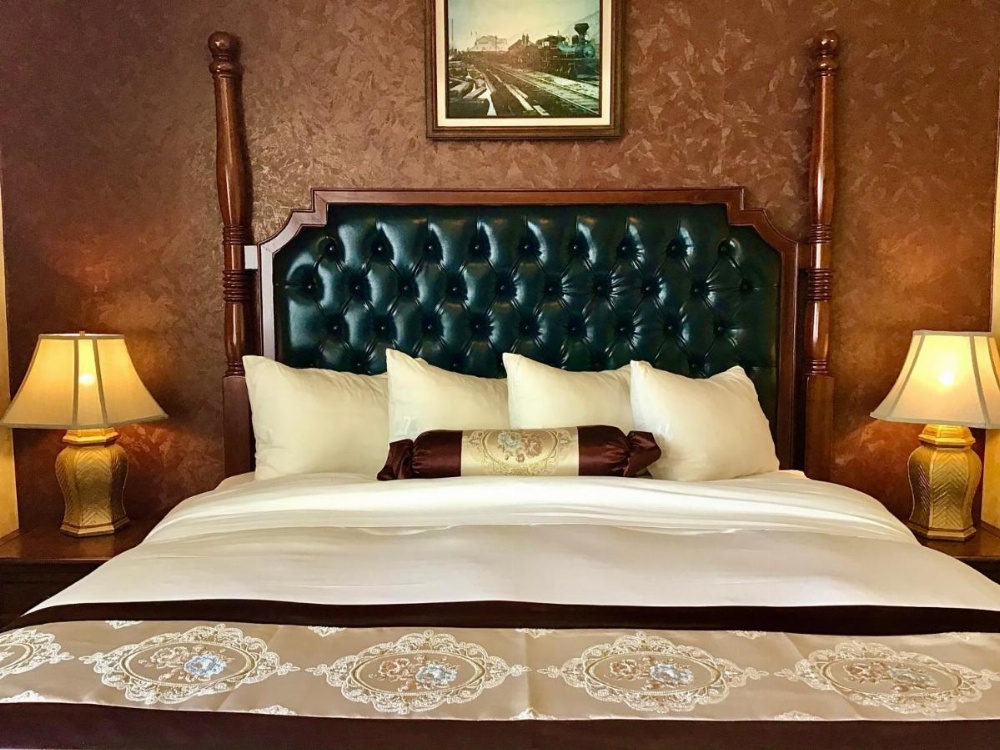 Room image 4