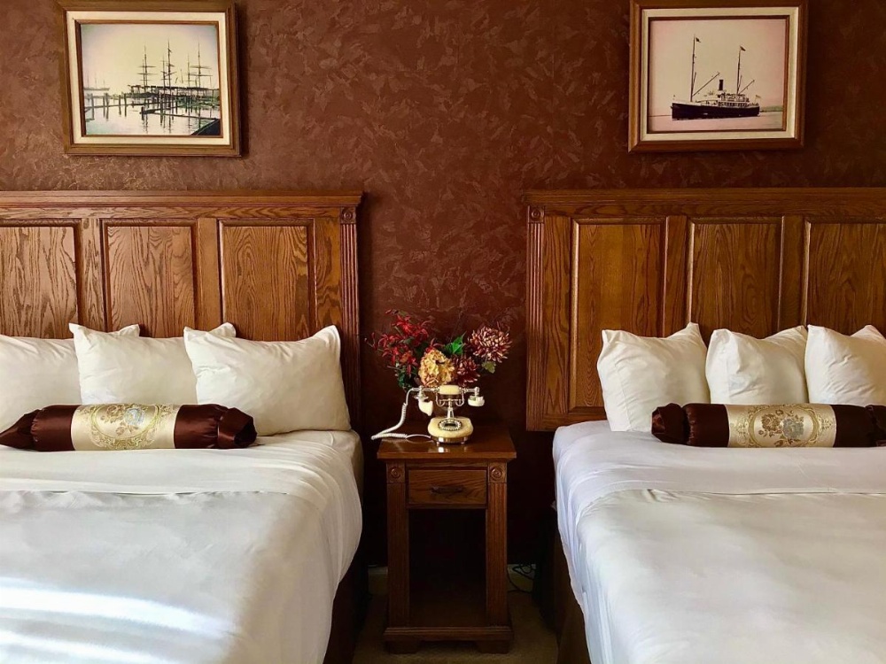 Room image 3